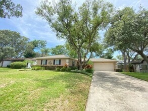 Building Photo - 104 Hatfield Ct