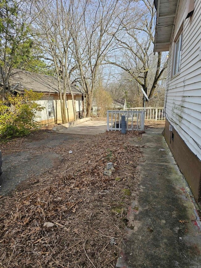 Building Photo - 207 Afton St