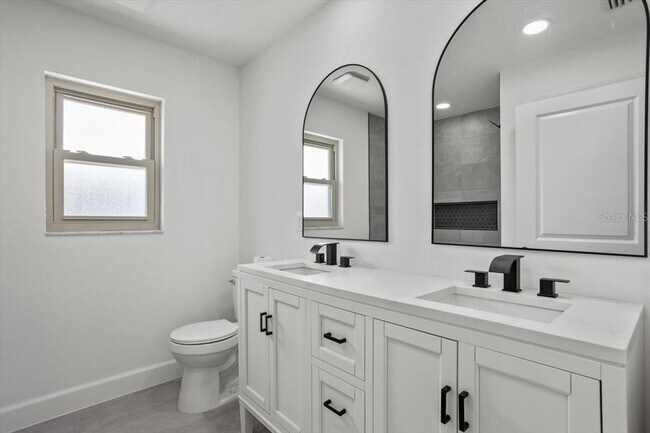 Building Photo - 2881 48th Way E