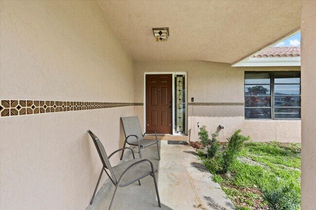 Building Photo - 13482 Columbine Ave