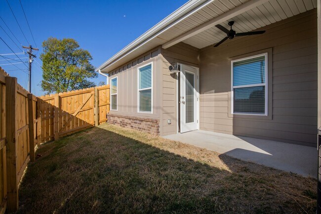 Building Photo - ***90 E. Bottlebrush Bend Unit 1***