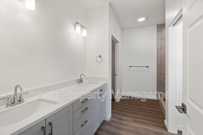 Building Photo - 133 Bench Run