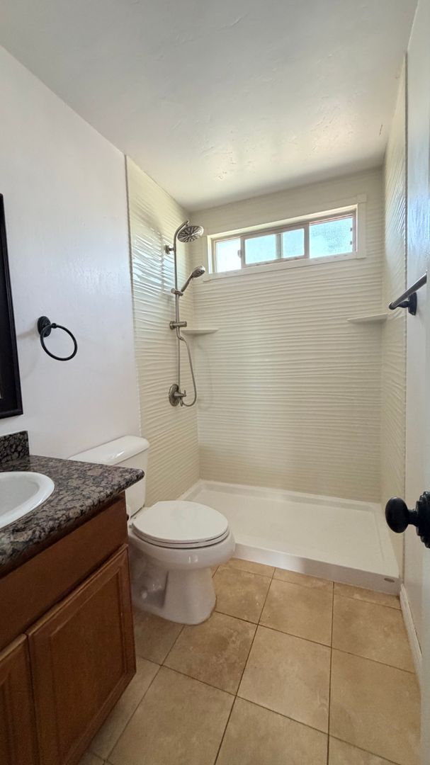 Building Photo - FOR RENT 1bedroom 1 bath apartment in Imperial Beach.