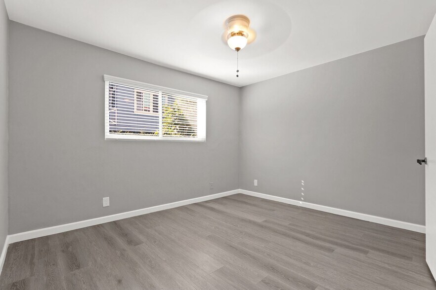 Building Photo - 1111 17th St