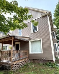 Building Photo - 210 W Oak Orchard St