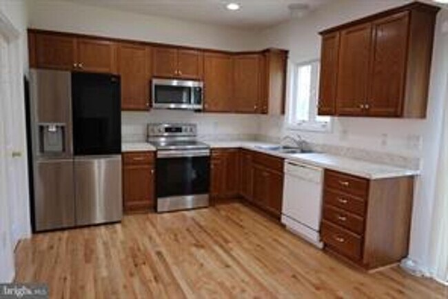 Building Photo - 10222 Stagecoach Dr