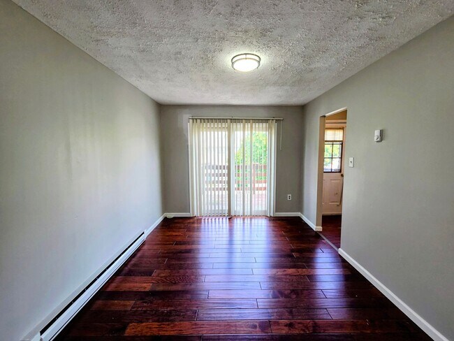 Building Photo - 5657 Wood Ln
