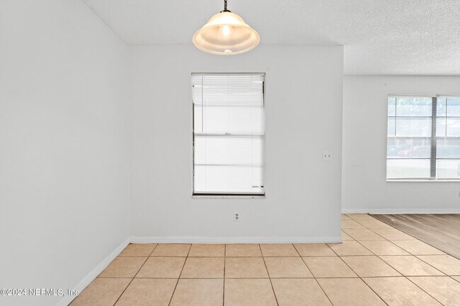 Building Photo - 476 Lombard St