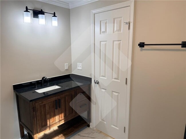 Building Photo - 3927 Dallas Acworth Hwy NW