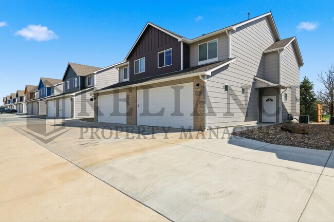 Building Photo - 4515 E 45th St N