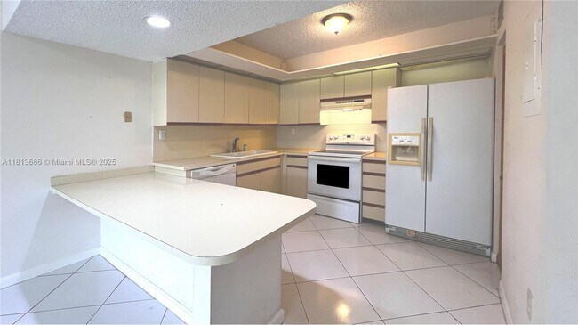 Building Photo - 13255 SW 88th Ln