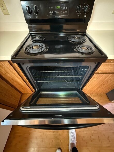 Building Photo - 631 Quincy St