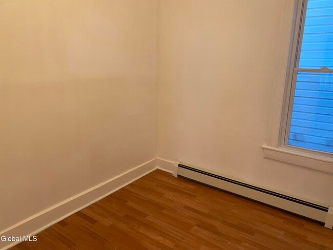 Building Photo - 407 Victory Ave