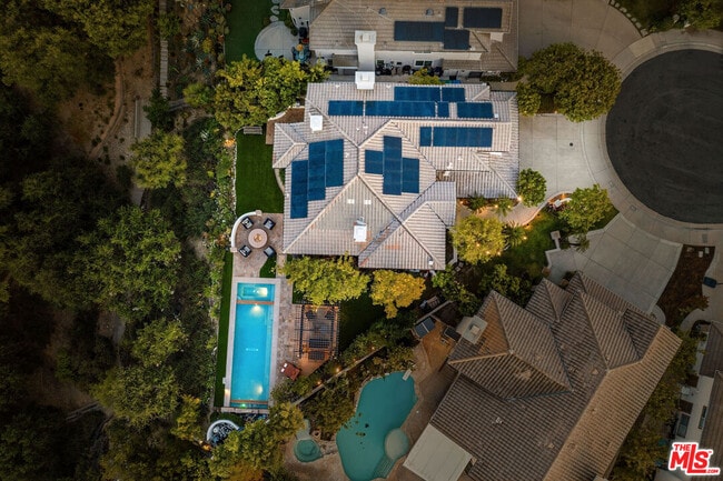 Building Photo - 22303 Dunmore Dr