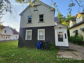 Building Photo - 6701 Gertrude Ave