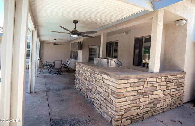 Building Photo - 43632 Colony Dr