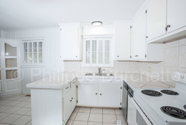 Building Photo - Charming 3-Bedroom Home for Rent in Durham...
