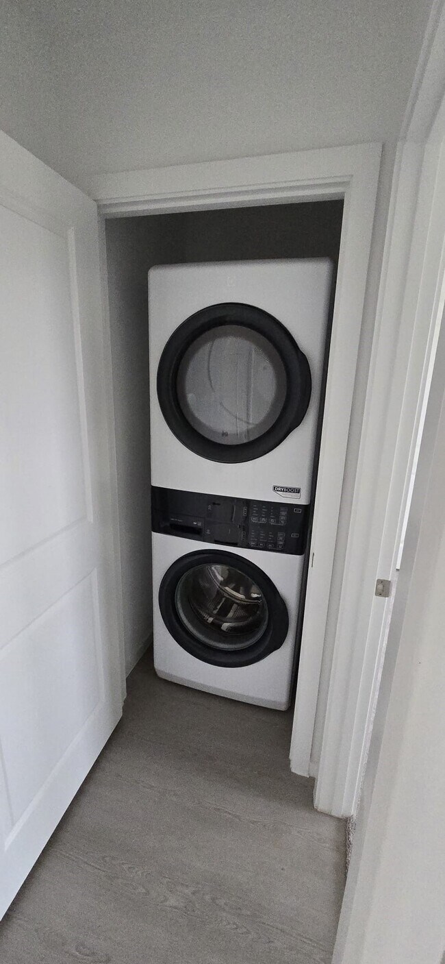 Building Photo - 26523 Pampas Grass Ln