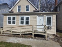 Building Photo - 313 E Ewing Ave