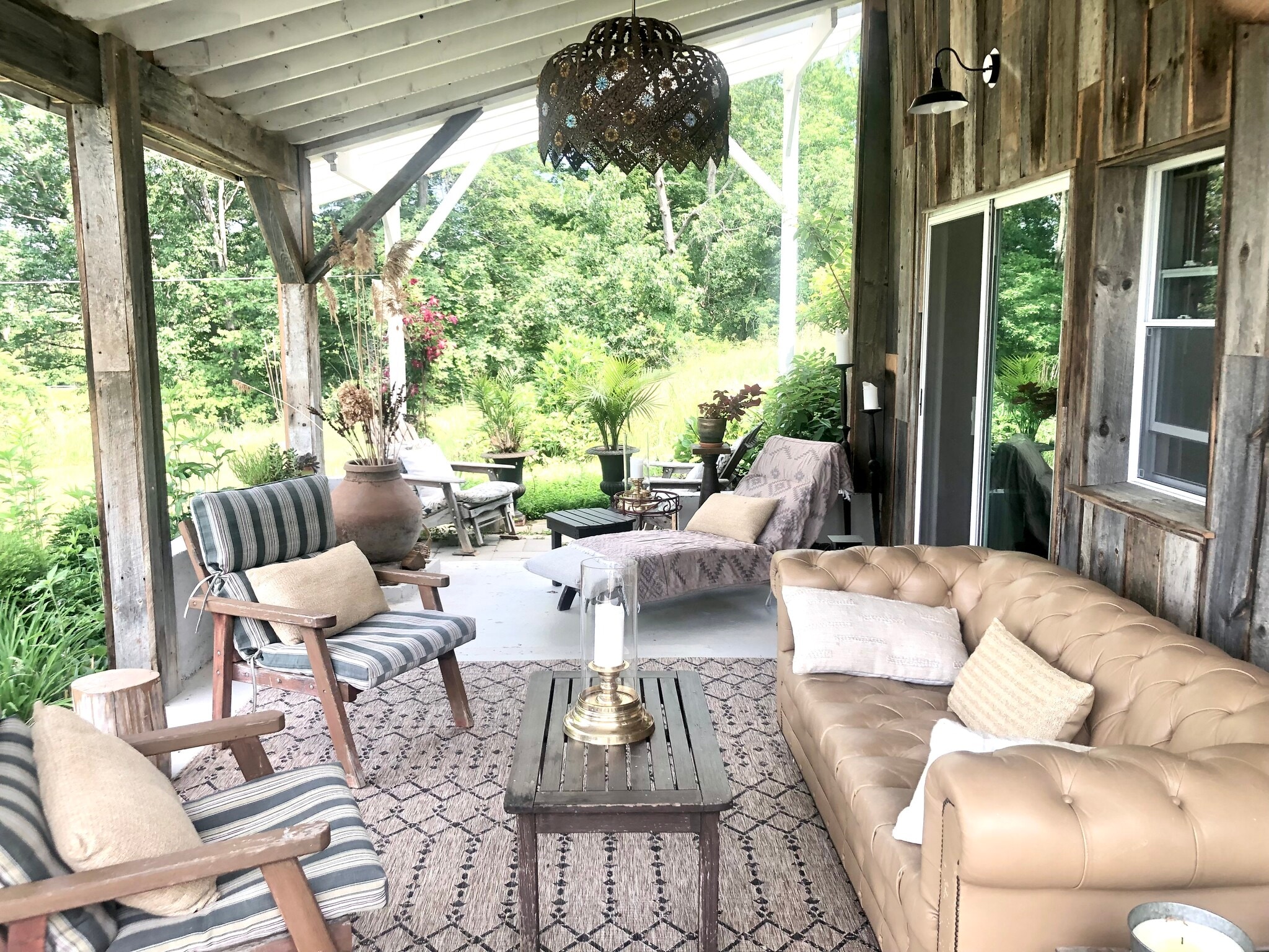 Veranda - 388 Eichybush Rd