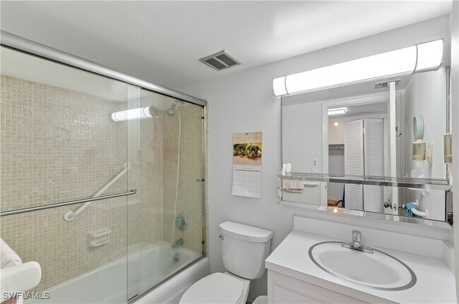 Building Photo - 5 High Point Cir W