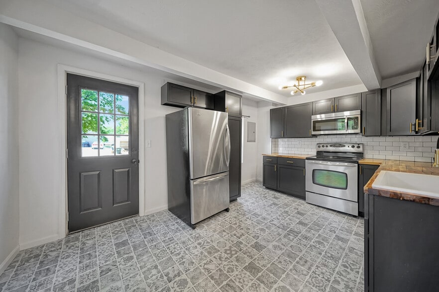 Building Photo - 4209 Touzalin Ave
