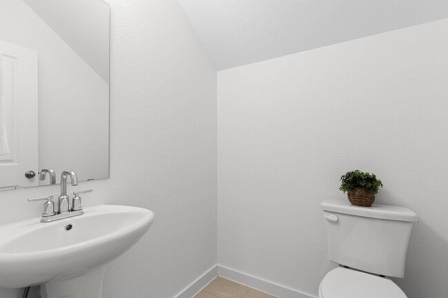 Building Photo - 120 Hartson Dr
