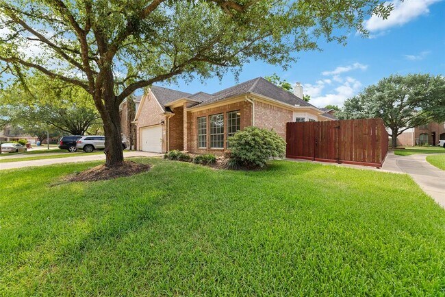 Building Photo - 22531 Heather Way Ct