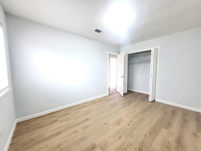 Building Photo - 11622 Old Telegraph Rd