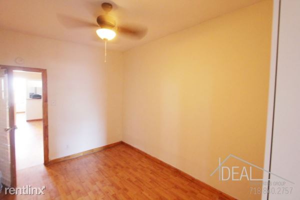 Building Photo - 475 3rd Ave