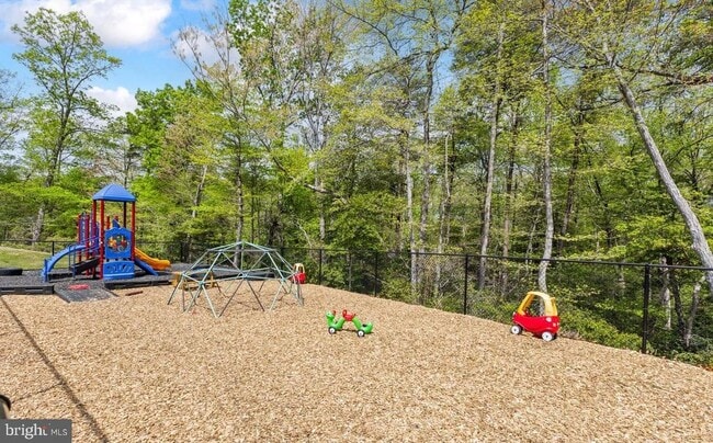 Building Photo - 45455 Concord Wy