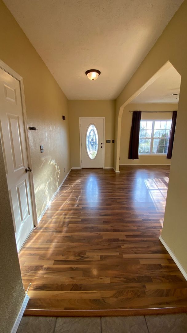 Building Photo - 287 Carmel Valley Way