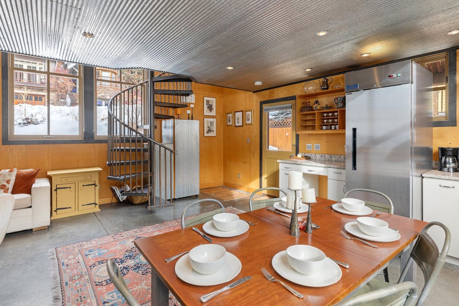 Building Photo - 216 E Galena Ave