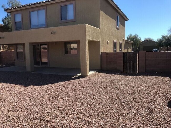Building Photo - Spacious Marana Living with Loft & Low-Maintenance Appeal