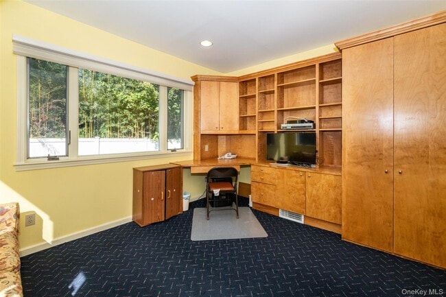Building Photo - 18 Lomond Pl