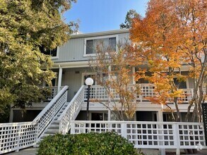Building Photo - Wonderful lower level Condo with Laminate ...