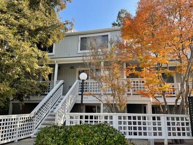 Primary Photo - Wonderful lower level Condo with Laminate ...