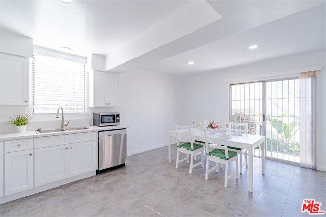 Building Photo - 1017 S Bedford St