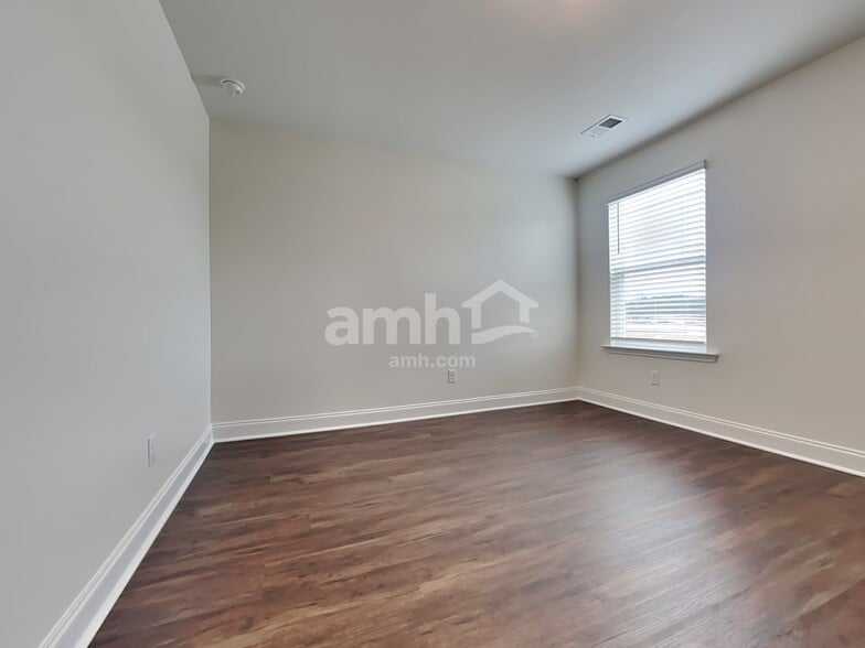 Building Photo - 509 Plumeria Ln