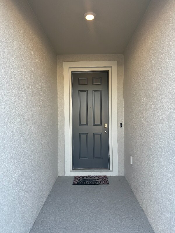 Building Photo - 10721 Tippecanoe Pl