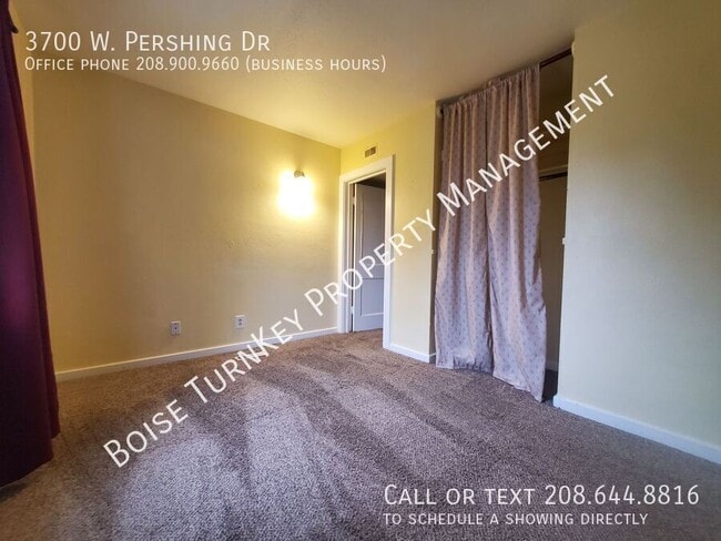 Building Photo - 3700 Pershing Dr