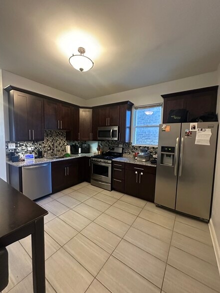 Kitchen - 3643 W Diversey Ave