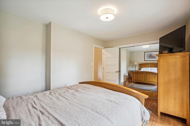 Building Photo - 10408 Hunter Ridge Dr