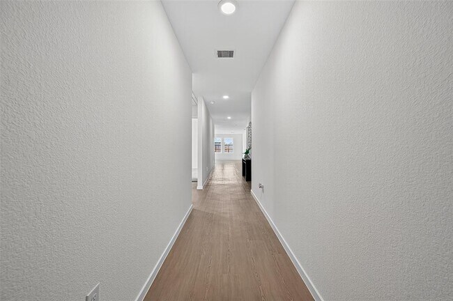 Building Photo - 26826 Zebra Grass Dr