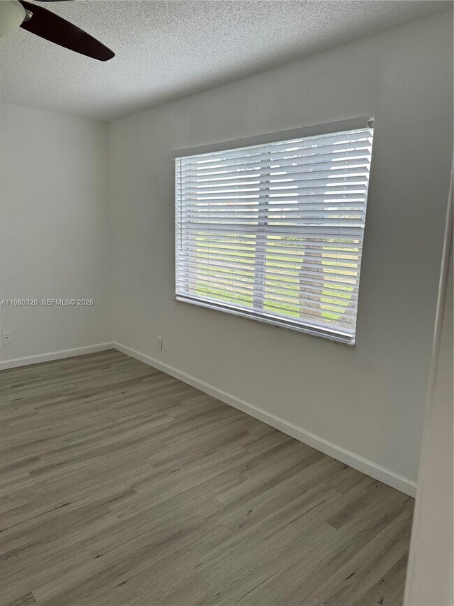 Building Photo - 6301 N Falls Cir Dr