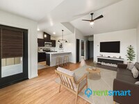 Building Photo - 2405 Arcadia Dr