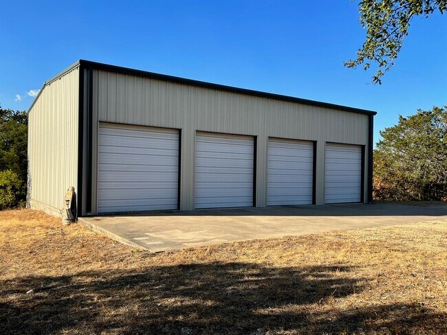Building Photo - 1700 Indian Springs Rd