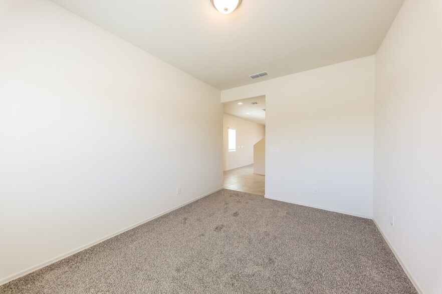 Building Photo - 2528 S 244th Dr