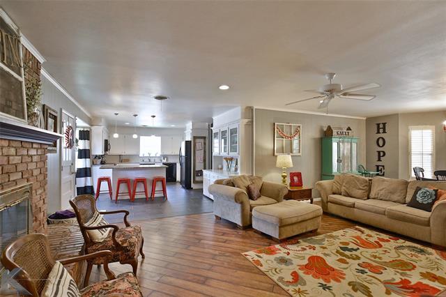 Building Photo - 2132 Sylvan Dr