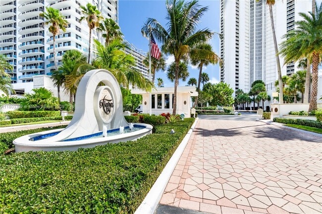 Building Photo - 3000 N Ocean Dr